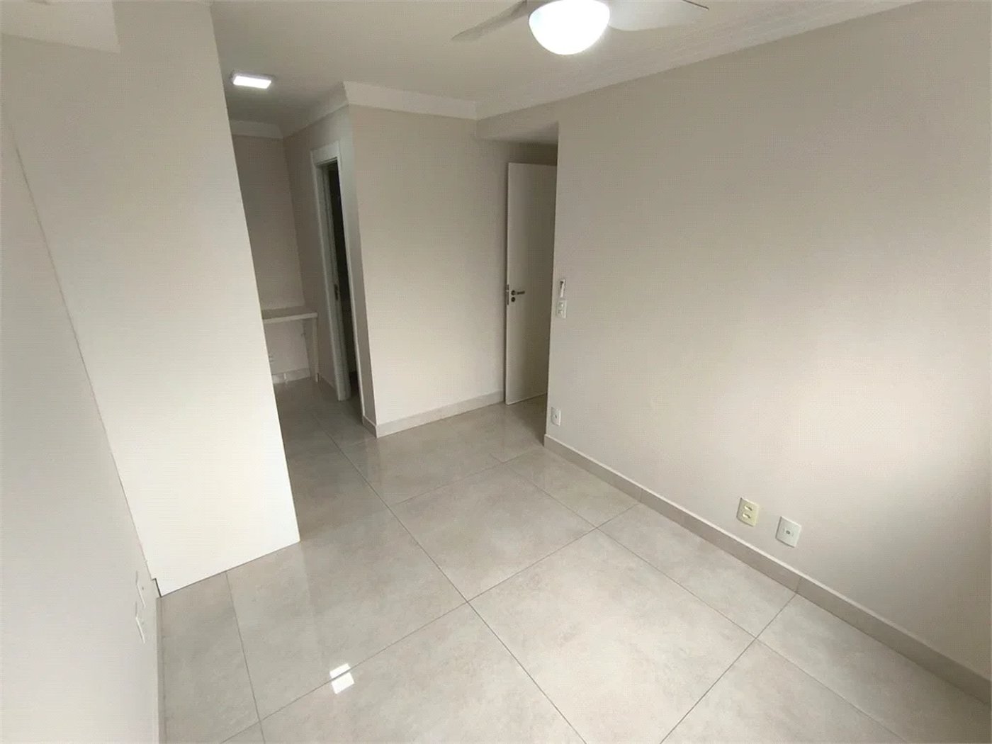 Apartamento à venda com 2 quartos, sendo 1 suíte,  em Jardim Vazani, São Paulo, SP