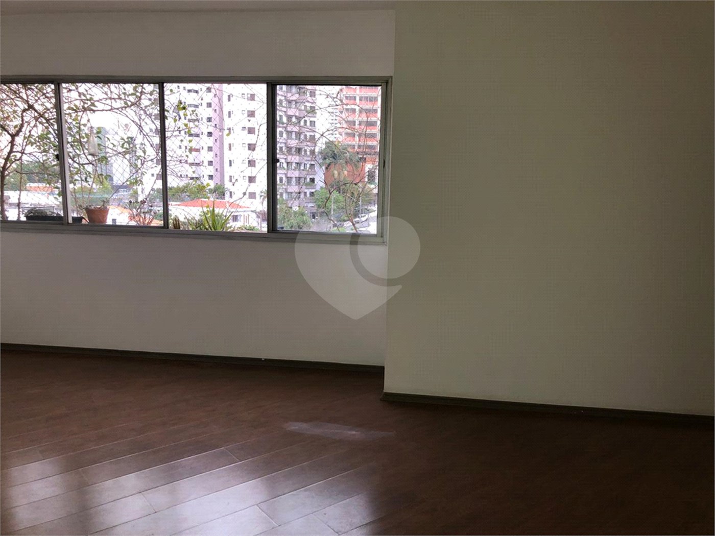 Apartamento à venda ou para alugar com 3 quartos, sendo 1 suíte, em Alto da Lapa, São Paulo, SP