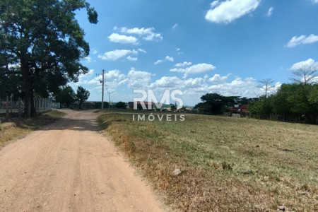 Chácara à venda com 2 quartos, sendo 1 suíte, em Aboboras, Laranjal Paulista, SP