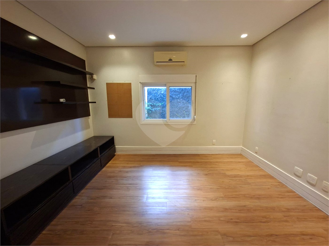 Casa à venda com 2 quartos, sendo 1 suíte, em Planalto Paulista, São Paulo, SP