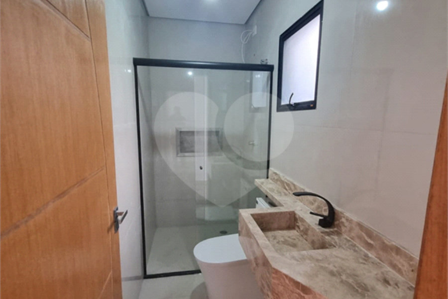 Sobrado à venda com 3 quartos, sendo 1 suíte, em Vila Bonilha, São Paulo, SP