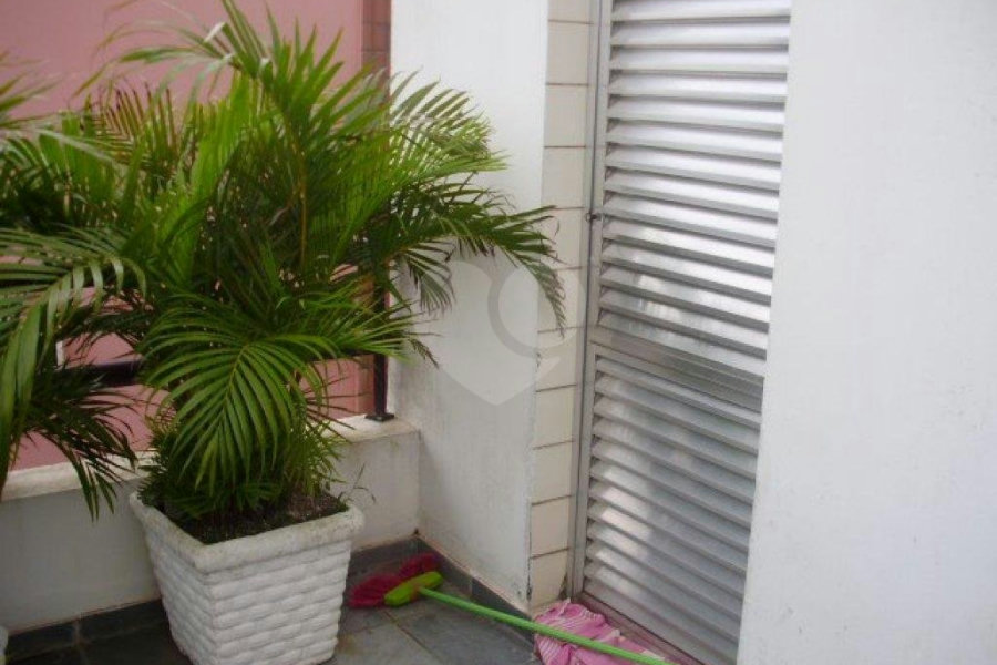 Duplex à venda com 2 quartos, sendo 1 suíte,  em Parque Enseada, Guarujá, SP