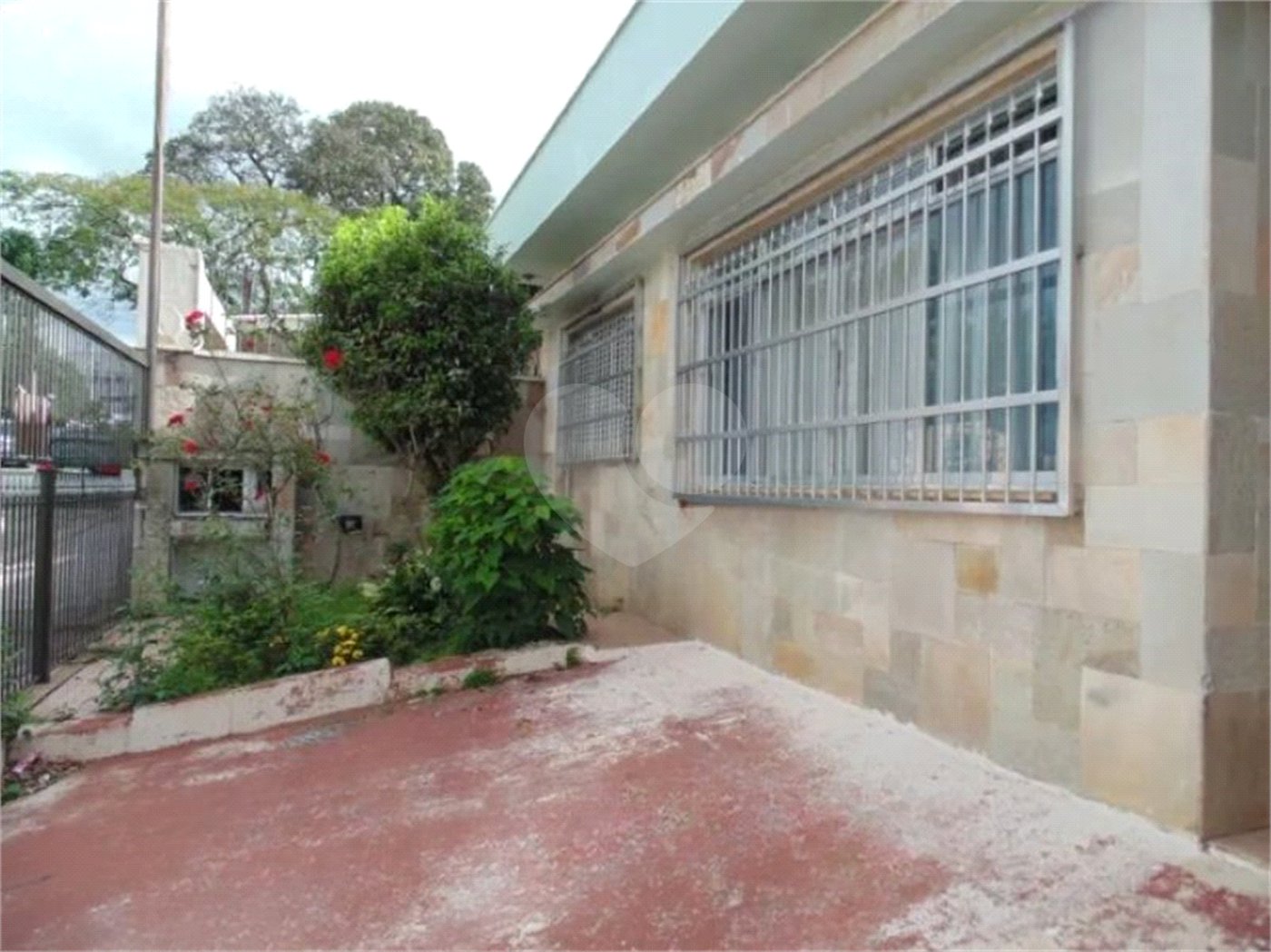 Casa Térrea à venda com 3 quartos, sendo 1 suíte,  em Parque Jabaquara, São Paulo, SP