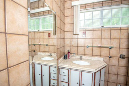Casa à venda com 3 suítes no condomínio Aldeia da Serrinha, Sorocaba - SP