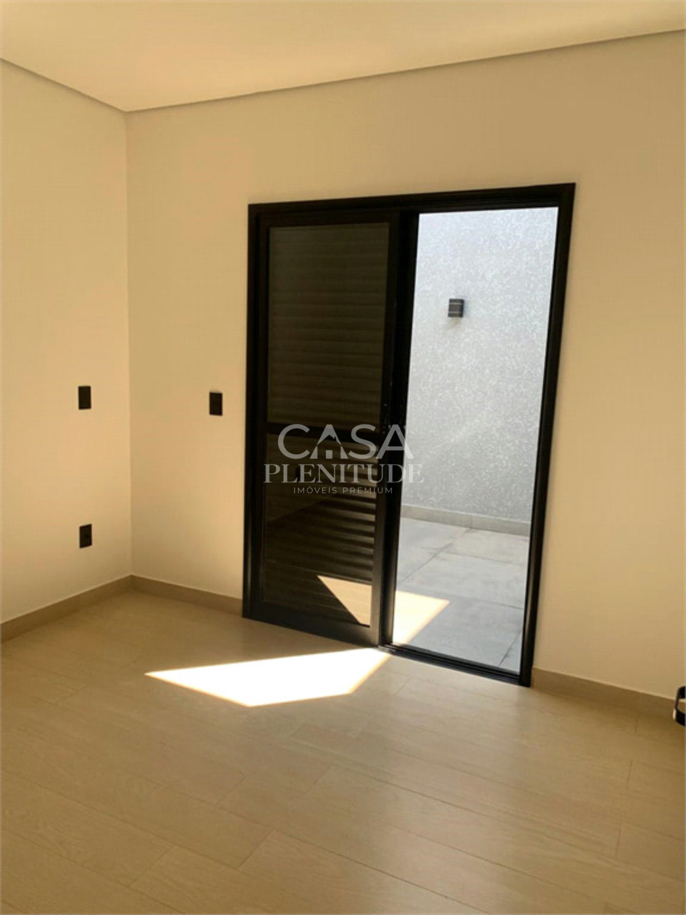 Casa em condomínio à venda com 3 quartos, sendo 1 suíte, em Cajuru do Sul, Sorocaba, SP