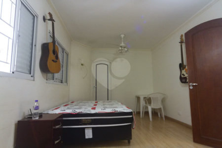 Casa à venda com 4 suítes em Jardim Franca, São Paulo, SP