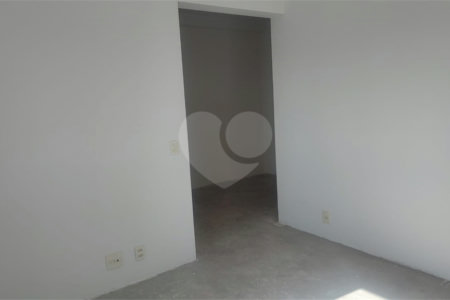 Apartamento à venda com 3 suítes em Jardim Zaira, Guarulhos, SP