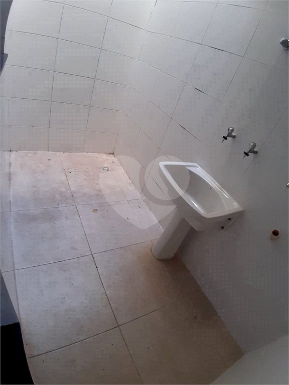 Casa para alugar com 3 quartos, sendo 1 suíte,  no condomínio Villagio DI Maria, São Paulo - SP