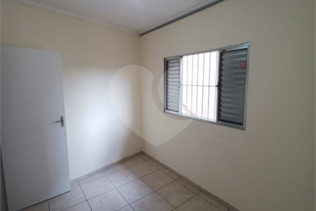 Casa à venda com 3 quartos, sendo 1 suíte, em Jardim Santo Elias, São Paulo, SP