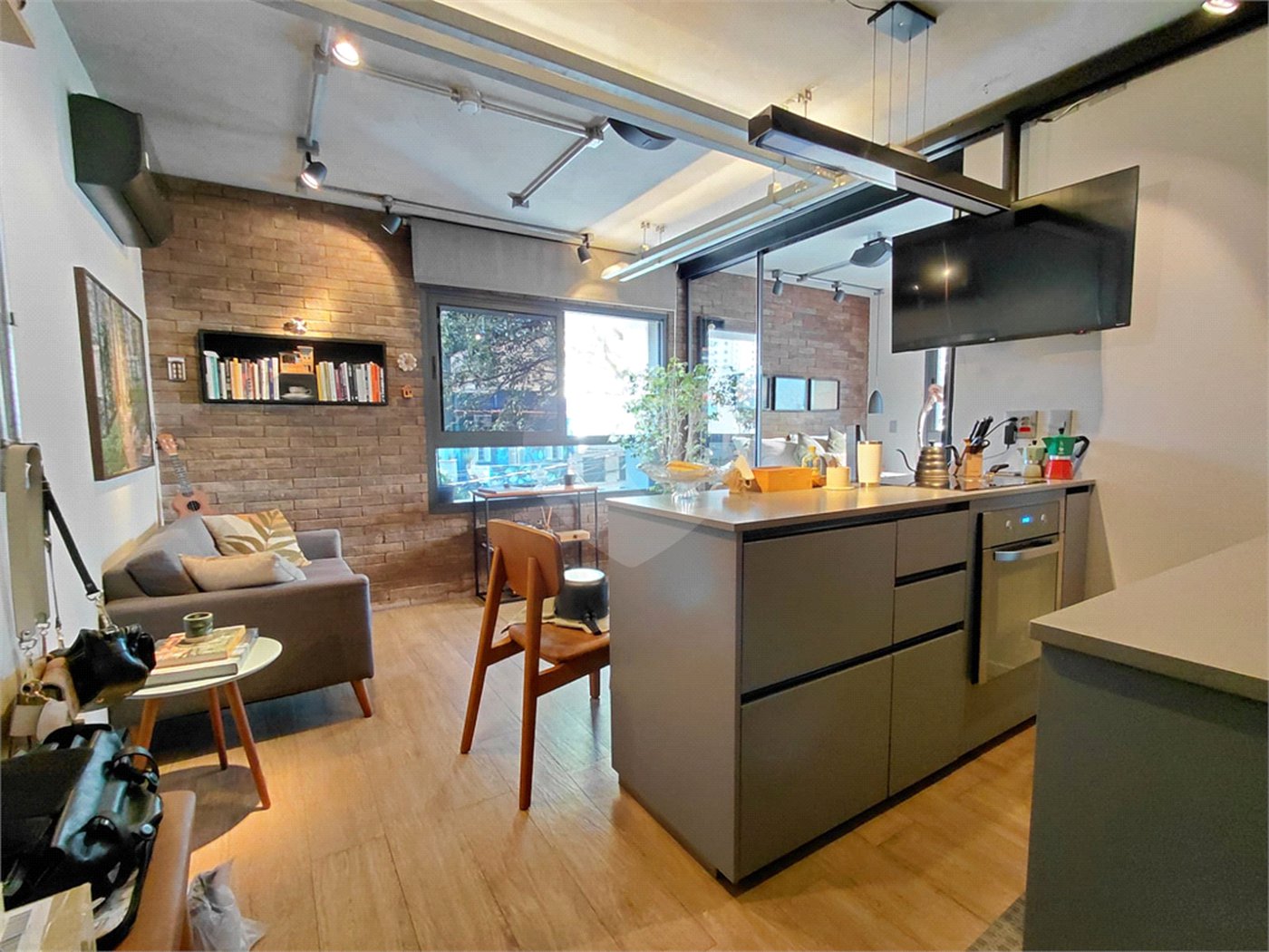 Apartamento à venda com 1 suíte em Vila Pompéia, São Paulo, SP