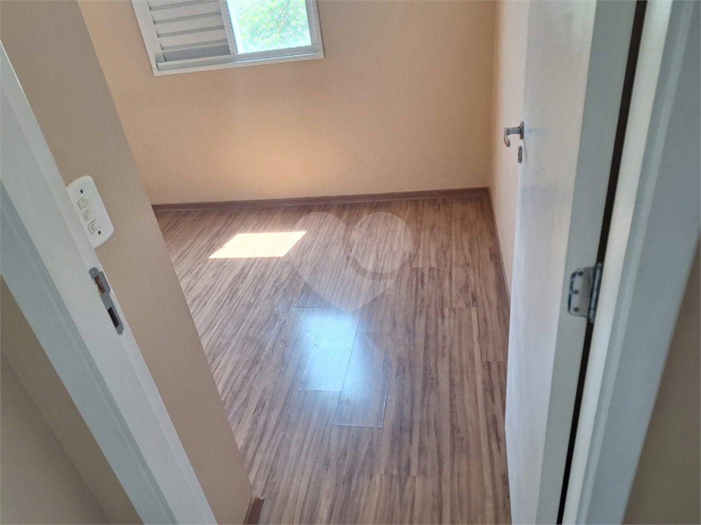 Apartamento à venda com 2 quartos em Jardim Ismênia, São José dos Campos, SP