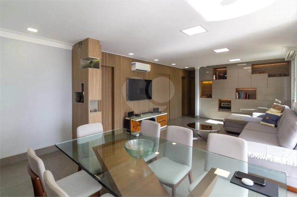 Apartamento à venda com 3 quartos, sendo 2 suítes, em Brooklin Paulista, São Paulo, SP