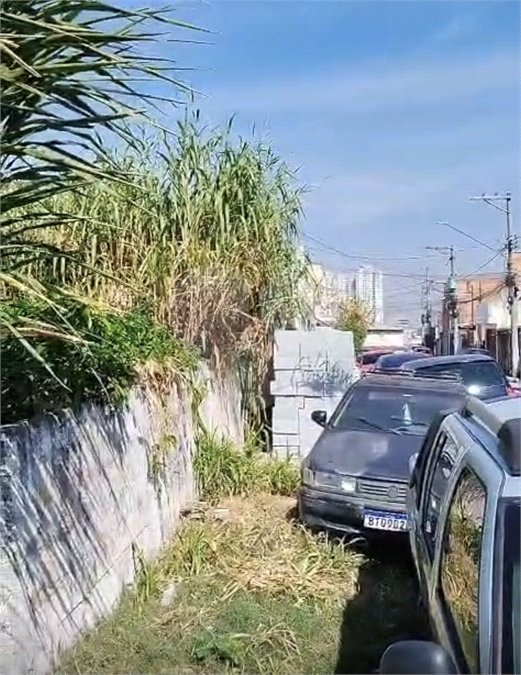 Terreno à venda em Jardim Maria Rosa, Taboão da Serra, SP