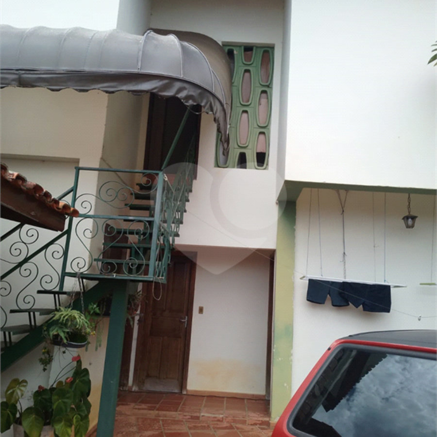 Casa à venda com 3 quartos, sendo 2 suítes, em Vila Santista, Atibaia, SP