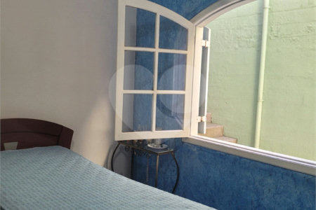 Casa de Vila à venda com 1 suíte em Vila Áurea, Poá, SP