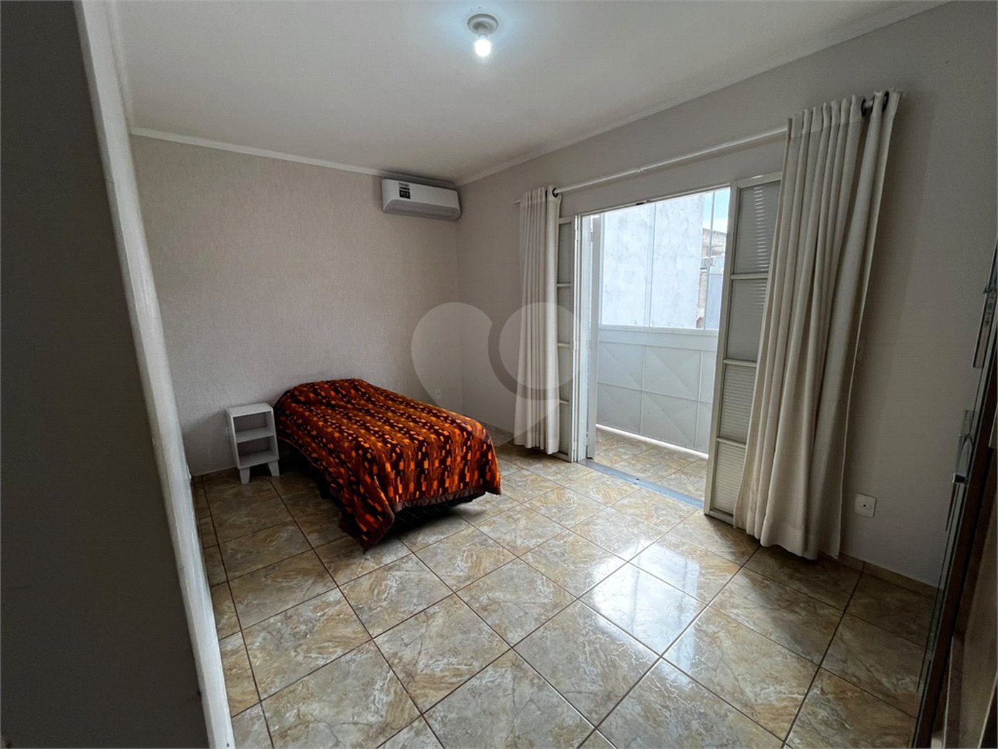Casa à venda com 3 quartos, sendo 2 suítes, em Vila Regina, Itapetininga, SP