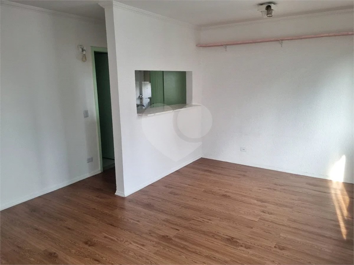 Apartamento 45m2 com 2 dormitórios e vaga no Jardins