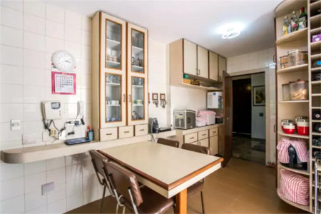 Casa à venda com 3 suítes no condomínio Praça Coronel Fernandes de Lima,47, São Paulo - SP