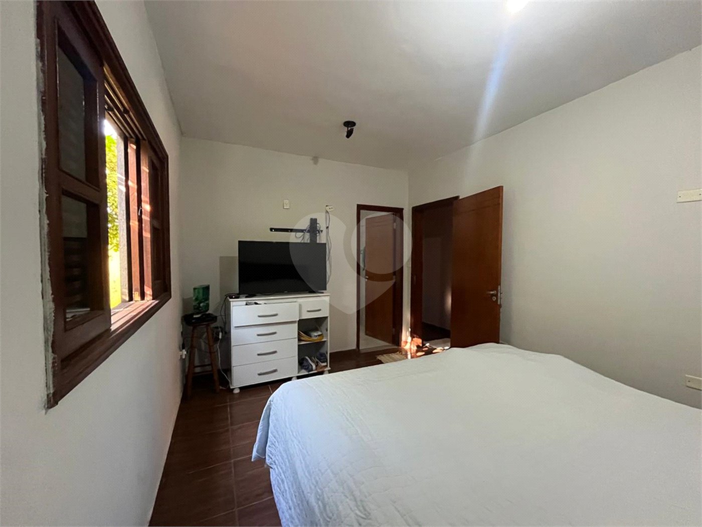 Sobrado à venda com 4 quartos, sendo 1 suíte, em Estância Conceição, Itapetininga, SP