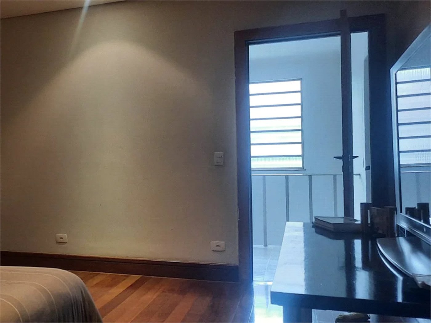 Sobrado à venda com 4 quartos, sendo 2 suítes,  em Bela Aliança, São Paulo, SP