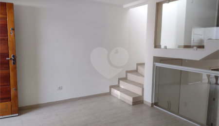 Sobrado à venda com 3 quartos, sendo 1 suíte,  em Imirim, São Paulo, SP