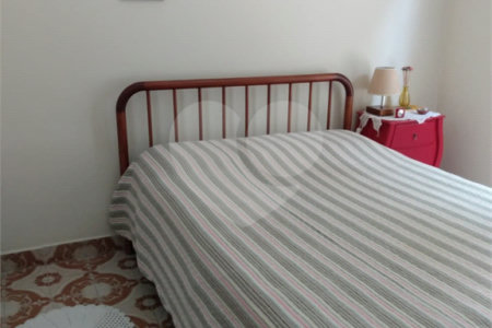 Sobrado à venda com 3 quartos em Vila Cordeiro, São Paulo, SP
