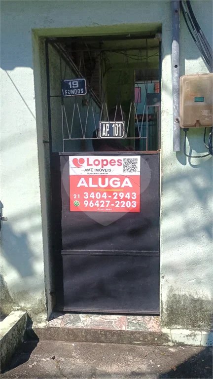 Sobrado para alugar com 2 quartos em Campo Grande, Rio de Janeiro, RJ