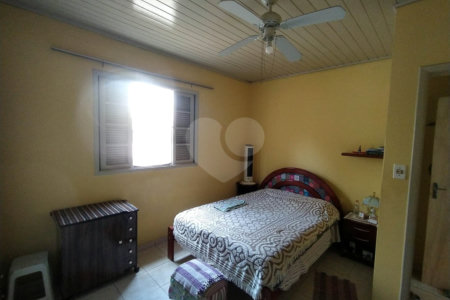 Casa à venda com 6 quartos, sendo 2 suítes, em Chora Menino, São Paulo, SP