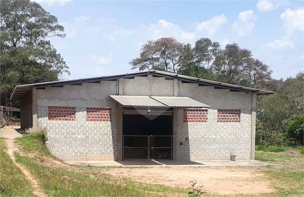 Galpão à venda ou para alugar em Dona Catarina, Mairinque, SP