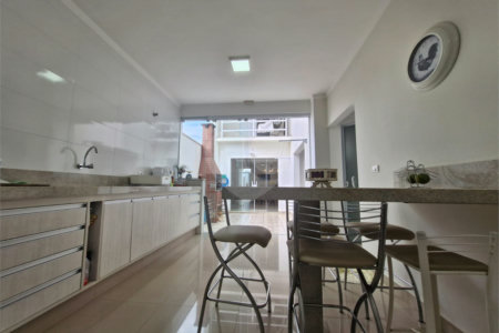 Casa à venda com 3 quartos, sendo 2 suítes, em Bela Vista, Salto, SP