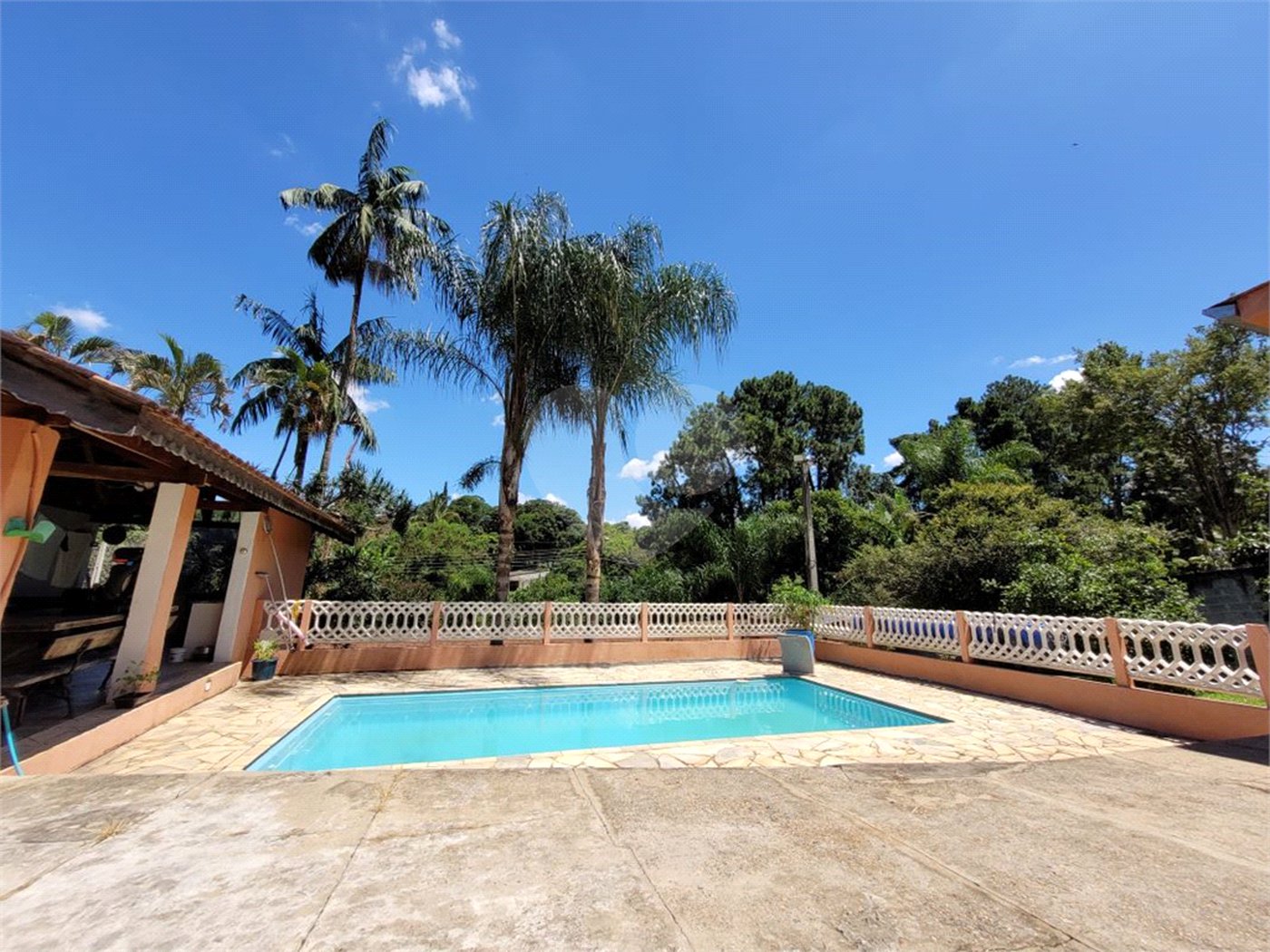 Chácara à venda com 3 quartos, sendo 1 suíte,  em Jardim Imperial, Atibaia, SP