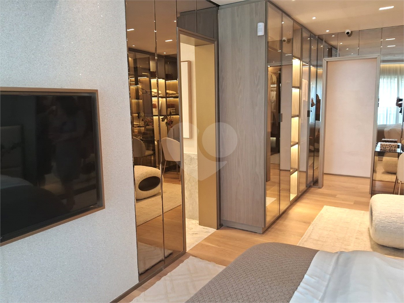 Apartamento à venda com 3 quartos, sendo 2 suítes, em Vila Mariana, São Paulo, SP