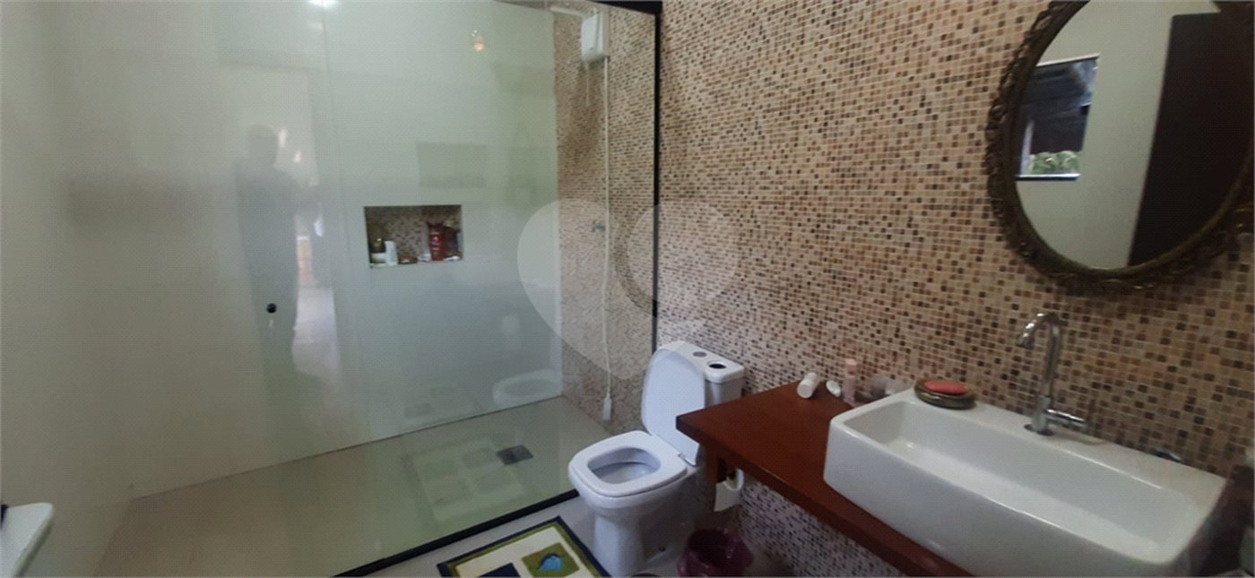 Casa à venda ou para alugar com 5 quartos, sendo 4 suítes, no condomínio Sausalito, Mairiporã - SP