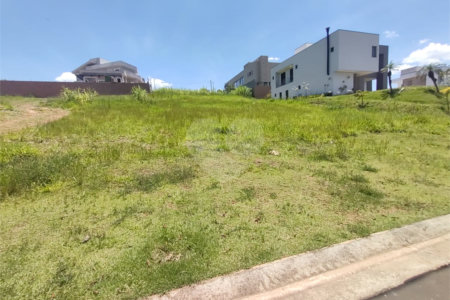 Terreno à venda no condomínio Residencial Campo de Toscana, Vinhedo - SP
