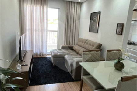 Apartamento à venda com 2 quartos, sendo 1 suíte, em Jardim Carambeí, São Roque, SP