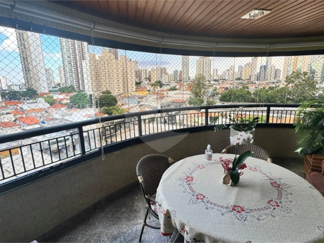 Apartamento para alugar com 3 suítes em Tatuapé, São Paulo, SP