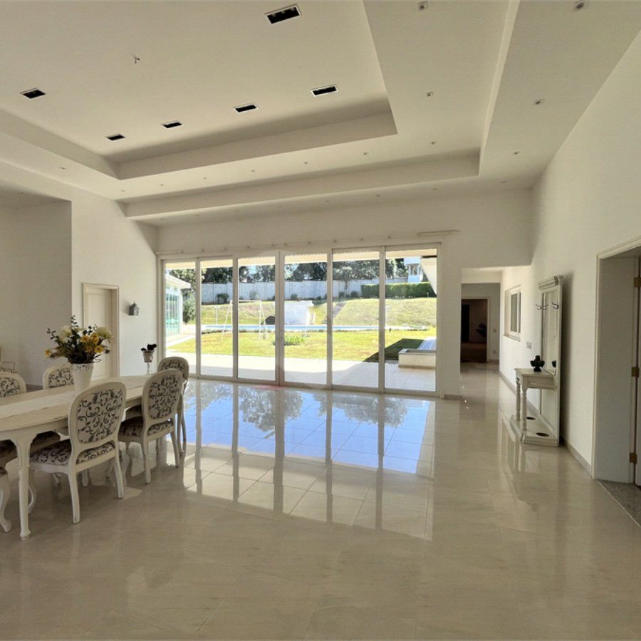 Casa à venda com 6 quartos, sendo 5 suítes, no condomínio City Castelo, Itu - SP