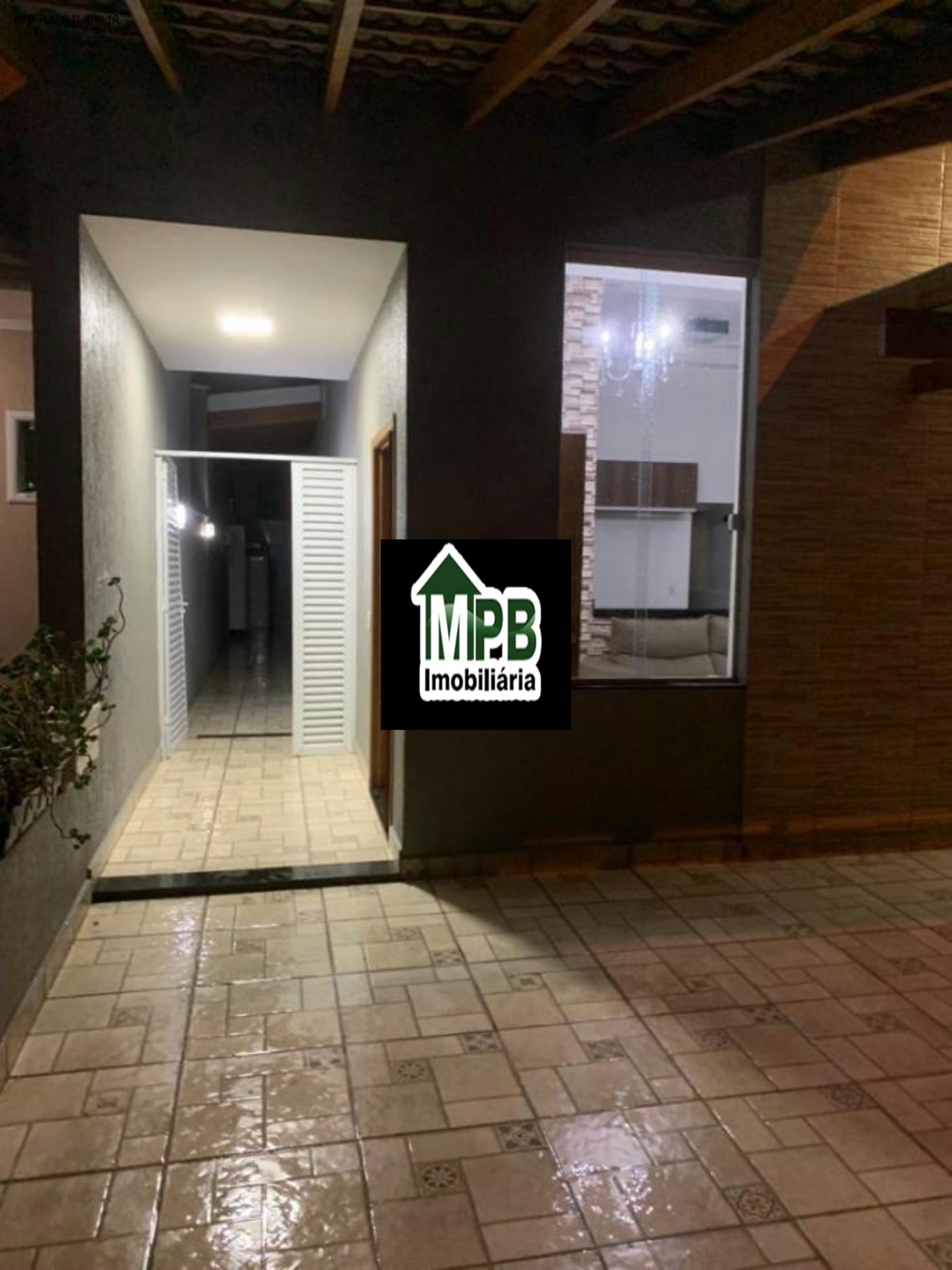 Casa à venda com 2 quartos, sendo 1 suíte,  no condomínio Horto Florestal 2, Sorocaba - SP