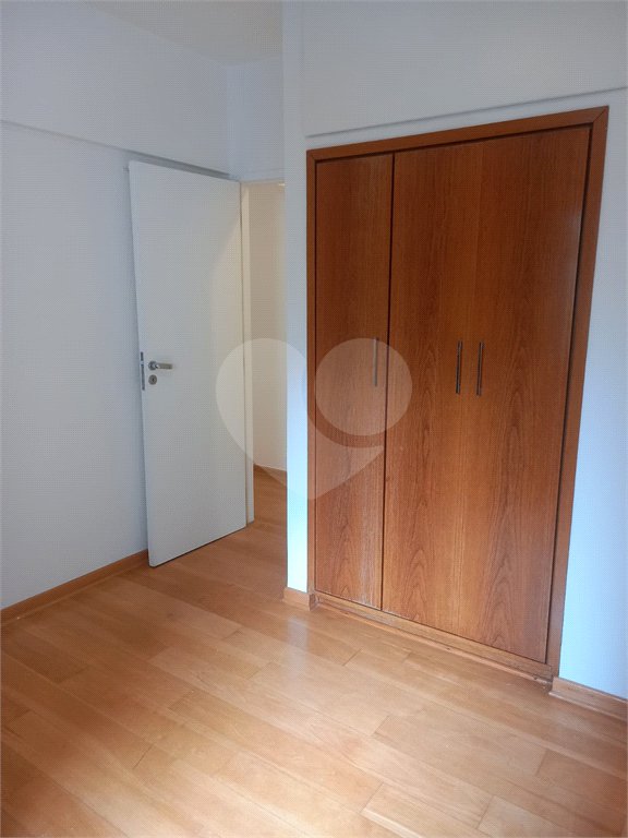 Apartamento à venda com 3 quartos, sendo 1 suíte, em Pinheiros, São Paulo, SP