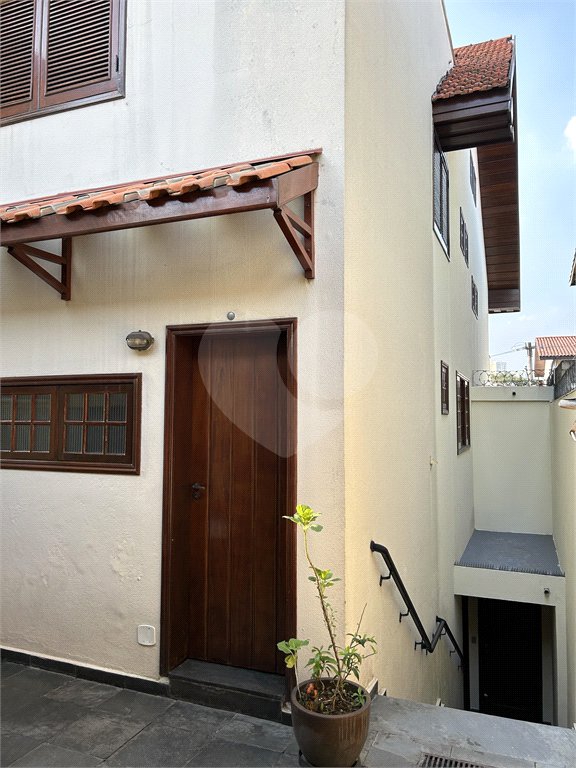 Sobrado à venda com 3 quartos, sendo 1 suíte,  em Jardim das Vertentes, São Paulo, SP