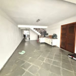 Sobrado à venda no Tremembé com 4 dormitórios, piscina e 4 vagas de garagem.