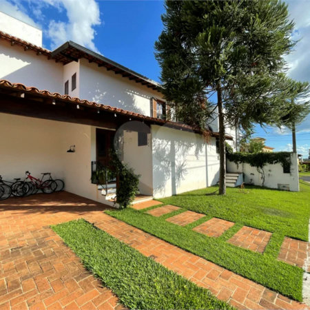 CASA CONDOMINIO DAMHA II