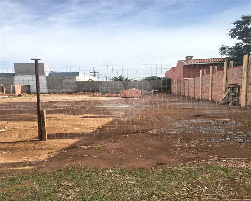 Terreno 300m² Parque Ferh