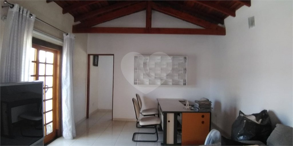 Casa à venda com 4 quartos, sendo 2 suítes, em Barreiro, Mairiporã, SP