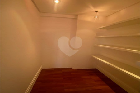 Apartamento à venda ou para alugar com 2 suítes em Itaim Bibi, São Paulo, SP