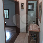 Casa à venda com 3 quartos, sendo 1 suíte,  no condomínio Alpes da Cantareira, Mairiporã - SP