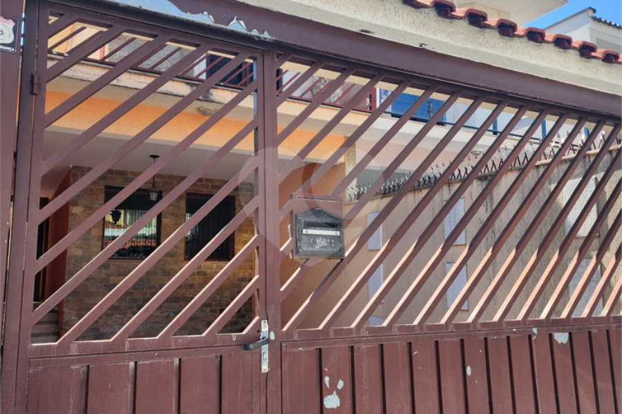 Sobrado à venda com 4 quartos, sendo 3 suítes, em Jaçanã, São Paulo, SP