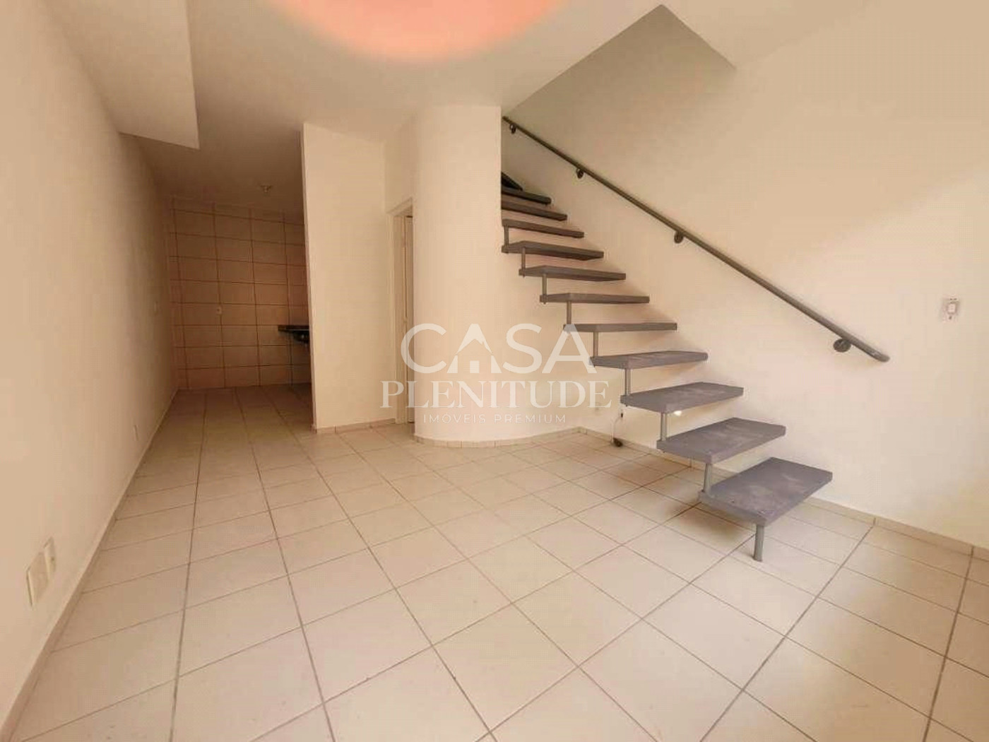 Casa em condomínio à venda com 2 quartos em Jardim Karolyne, Votorantim, SP