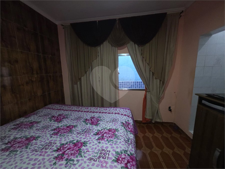 Sobrado à venda com 4 quartos, sendo 2 suítes, em Vila Nova Cachoeirinha, São Paulo, SP