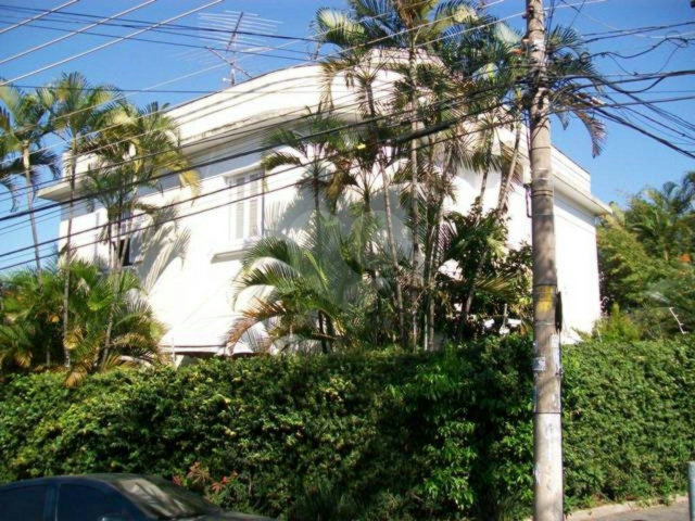 Casa à venda com 3 quartos, sendo 2 suítes,  em Santana, São Paulo, SP